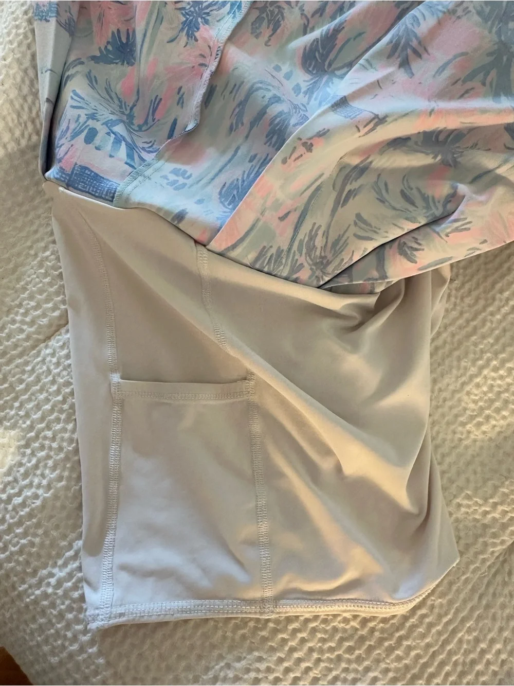 Lilly Pulitzer Luxletic Ravello Blue Perfect Match Frazer Short UPF 50 Size 10